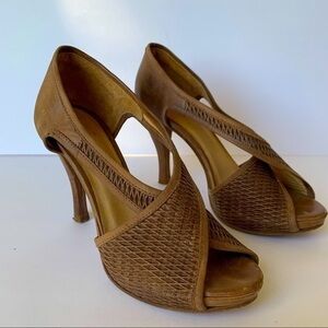 JOIE Tan beige perforated leather heels swing back crisscross shoes EU 39.5
